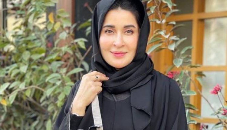 شائستہ لودھی نے عمرے کی سعادت حاصل کرلی