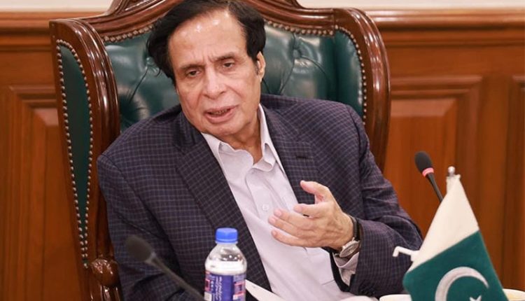 پرویز الٰہی خود کو ڈاکو کہنے پر عمران خان سے بدلہ لیتے ہوئے کھیل رہے ہیں، تہلکہ خیز دعویٰ