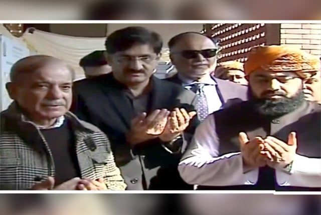 وزیراعظم نے سکھر حیدرآباد موٹروے کا سنگِ بنیاد رکھ دیا