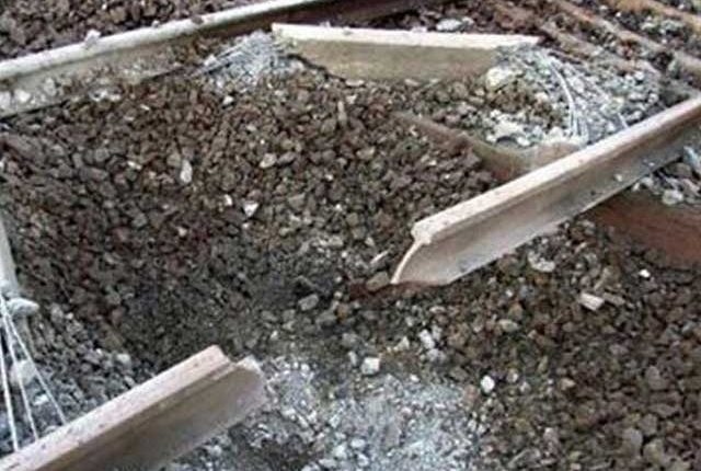 سبی؛ ریلوے لائن پر دھماکا، ٹرین پٹڑی سے اتر گئی، متعدد افراد زخمی