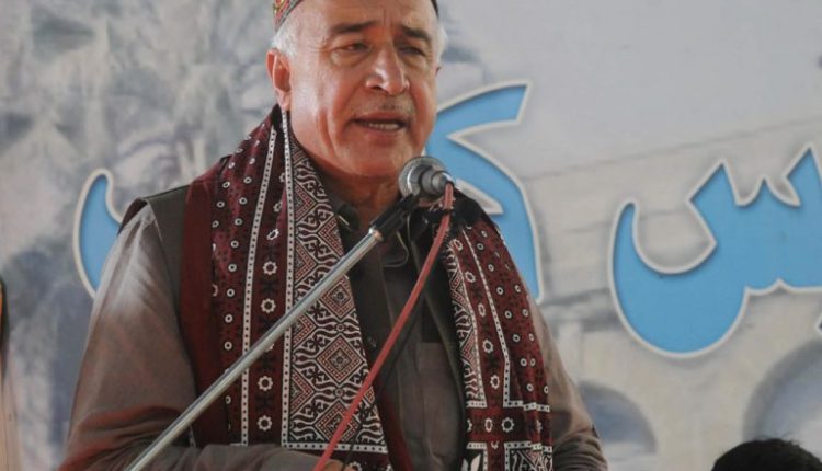 بلوچستان جل رہا ہے، صوبائی حکومت کرپٹ ترین ہے، سیاسی لوٹوں سے بہتری کی امید نہیں، ڈاکٹر مالک