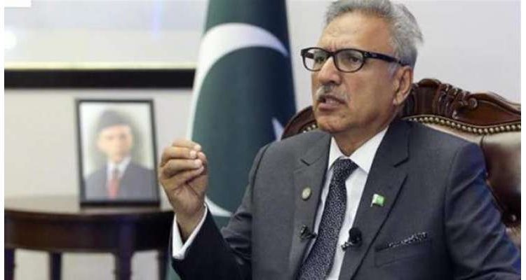 عمران خان اور جنرل (ر) باجوہ میں دوری کی وجہ سوشل میڈیا ہے