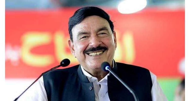 ملک کو بچانے کیلئے عوام سڑکوں پر آئیں