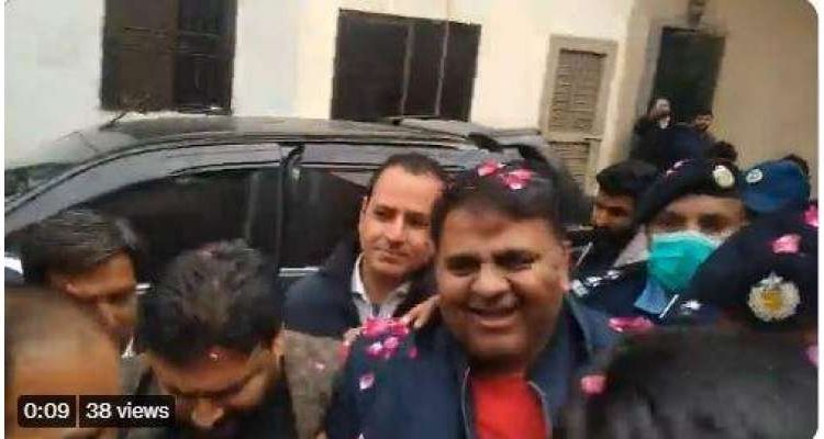 مجھے گرفتار کرنے والوں کو شرمندگی ہو گی،فواد چوہدری