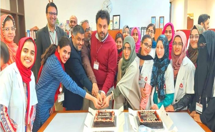 آغا خان یونیورسٹی ہسپتال کے فارمیسی ٹرینی پروگرام نے امریکی سوسائٹی آف ہیلتھ سسٹمز فارماسسٹ ایکریڈیشن حاصل کر لیا