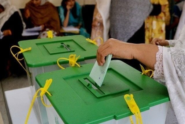 الیکشن کمیشن نے راجن پور ضمنی انتخاب ملتوی کرنے کی درخواست مسترد کردی
