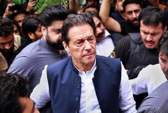 ممنوعہ فنڈنگ کیس;عمران خان کو 28 فروری کو پیش ہونے کا حکم