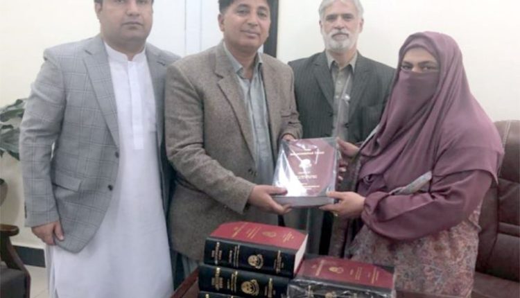 209 سالہ تاریخ پر مشتمل قوانین کو تحریری شکل دینے سے عوام کی قانون تک رسائی ممکن ہوگی، قدوس بزنجو