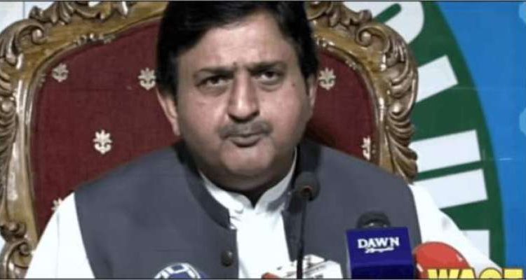 جنرل باجوہ کی توسیع سے متعلق کیپٹن صفدر کی بات سے متفق نہیں