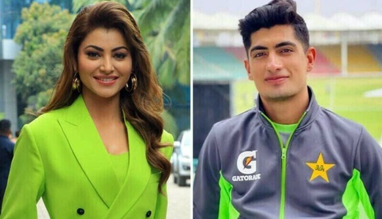 اروشی ہمارے نسیم شاہ کا پیچھا چھوڑ دو، صارفین بھارتی اداکارہ پر برس پڑے