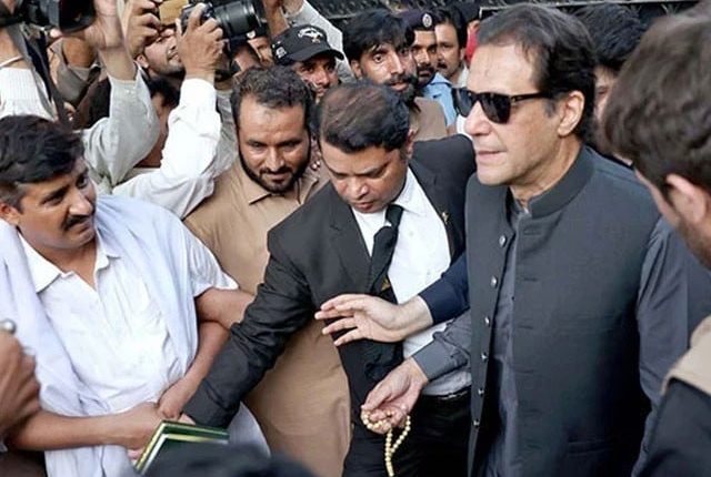 عمران خان کومزید دومقدمات میں شامل تفتیش ہونے کا حکم