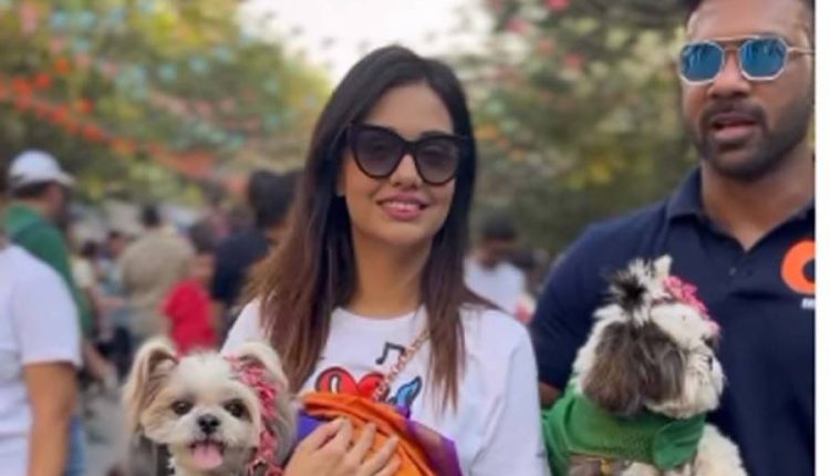 ” کیا آپ کنواری ہیں“ مداح کے سوال پر معروف بھارتی اداکارہ دیویا نے کیا جواب دیا ؟ جانیے