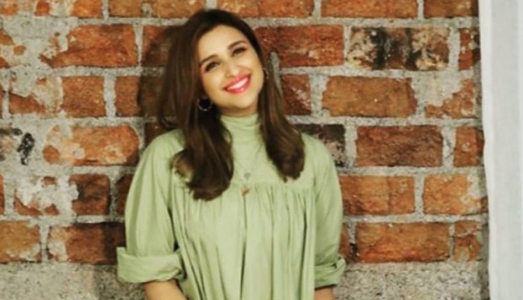 بھارتی معروف اداکارہ پری نیتی چوپڑا کس شخصیت سے جلد شادی کرنے جارہی ہیں؟ بڑا دعویٰ