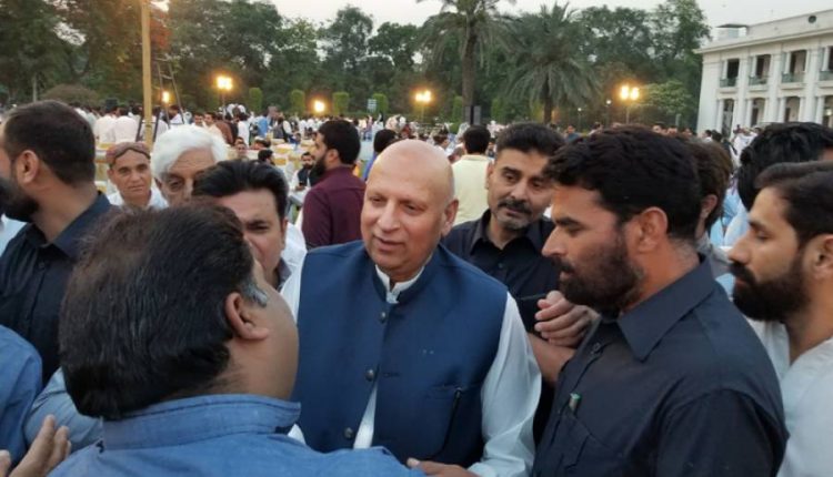 کس نے ق لیگ میں شمولیت کی دعوت دی؟ سابق گورنر پنجاب چودھری سرور پریس کانفرنس میں بول پڑے