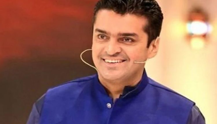 فخر عالم نے ستارہ امتیاز اپنے والدین کے نام کر دیا