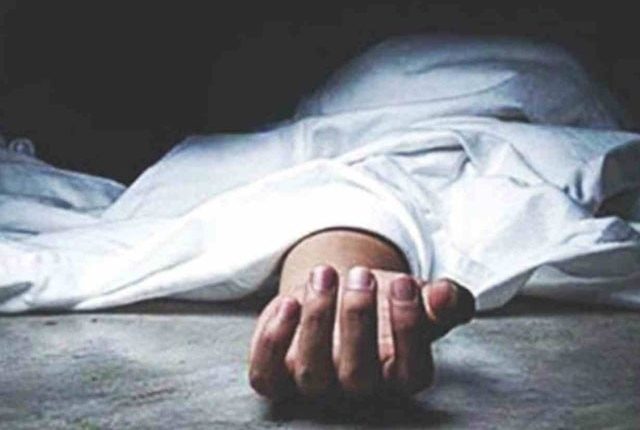 راشن نہ ہونے پر بے روزگار شخص نے بیوی، بچیوں سمیت زہر کھالیا