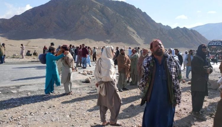 قلات،زمینداروں کا احتجاج،قومی شاہراہیں بند