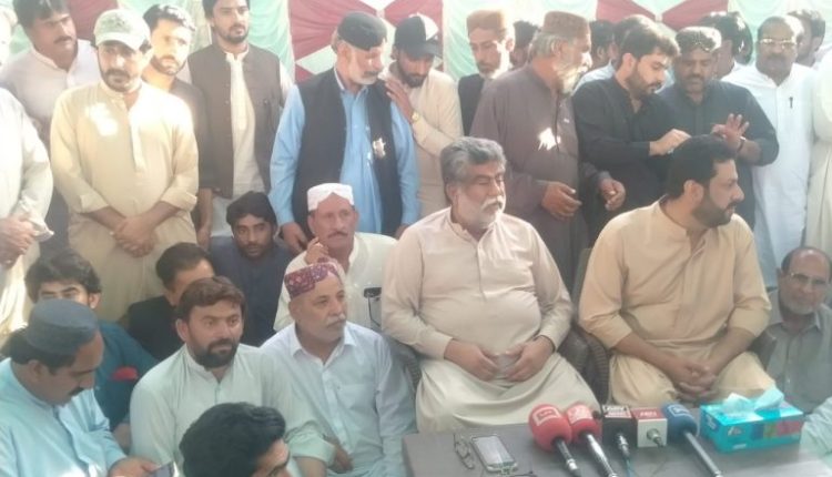 نشانہ میرا بیٹا نہیں میں تھا ،فرید نامی شخص ملوث ، بلوچیت کے سرٹیفکیٹ تقسیم کرنے نہیں دینگے ،یار محمد رند