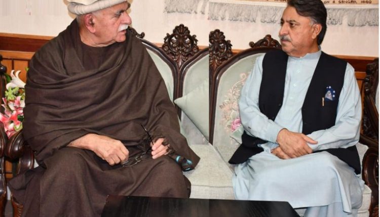 گورنر بلوچستان ملک عبدالولی خان کاکڑ کی محمود خان اچکزئی سے ملا قات