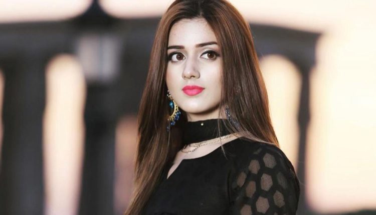 جنت مرزا پاکستان کی سب سے زیادہ فالو کی جانے والی شخصیت بن گئیں