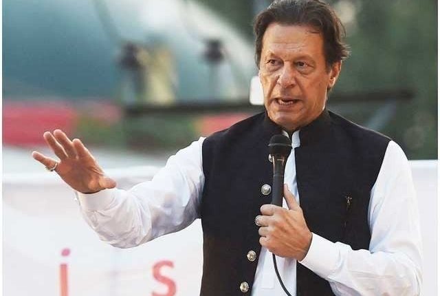 عمران خان کی گرفتاری کی خبر پر ملک کے مختلف شہروں میں احتجاج شروع، عوام کی بڑی تعداد سڑکوں پر نکل آئی