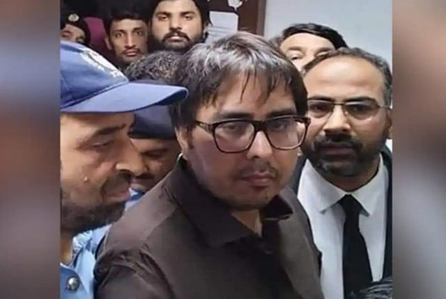 شہباز گل کو چار ہفتوں کے لیے امریکا جانے کی اجازت