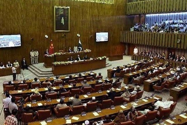 سینیٹ نے سود کے خاتمے کی قرارداد متفقہ طور پر منظور کرلی