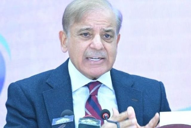وزیراعظم کی ٹیکس محصولات بڑھانے کیلیے جامع حکمت عملی بنانے کی ہدایت