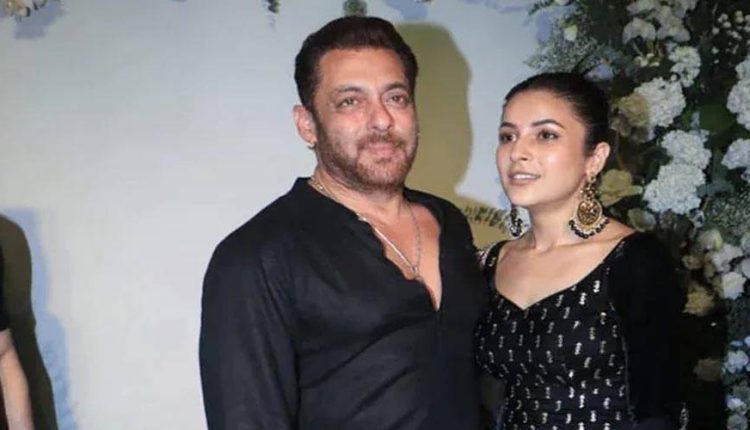 شہناز گِل نے سلمان خان کا نمبر کیوں بلاک کیا؟وجہ بتا دی