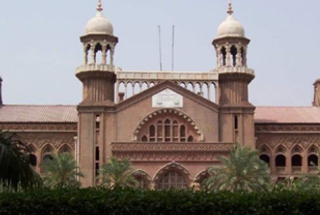 عمران خان سمیت پی ٹی آئی رہنماؤں کیخلاف مقدمات کی جے آئی ٹی کا قیام چیلنج