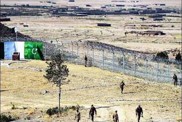 ایران کی سرحد سے پاکستانی علاقے پر حملہ،4 اہلکار شہید