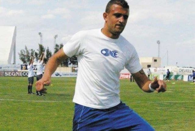 تیونس کے پروفیشنل فٹبالر نے احتجاج کے دوران خود کو آگ لگالی